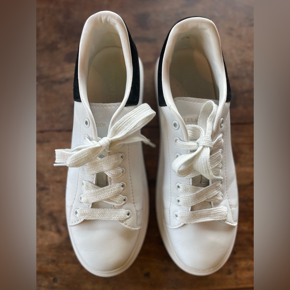 Men’s Alexander McQueen oversized lowtop sneakers with Suede Accent EU43, US10